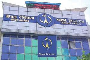 ई–सिम लिनेको भिडभाड