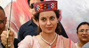 सांसद बनिन् कंगना रनावत सांसद बनिन् कंगना रनावत